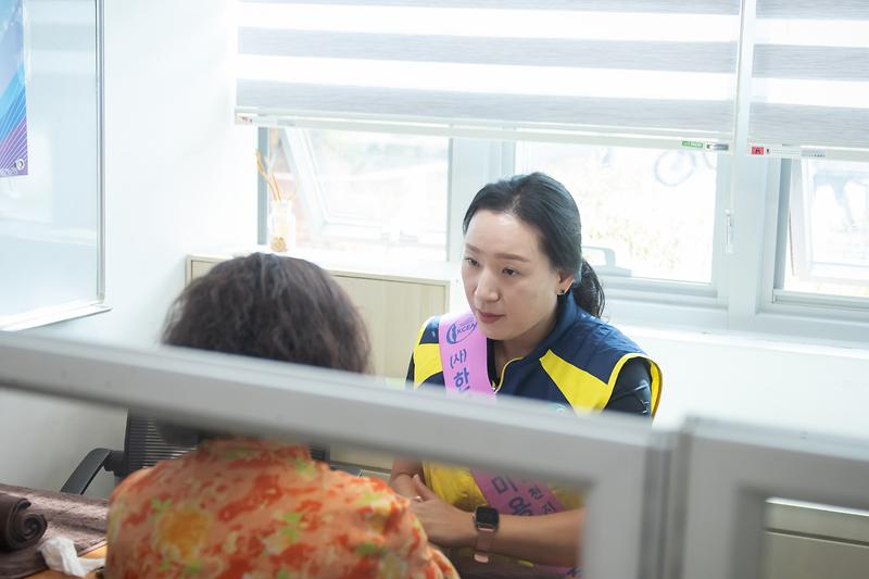 Young-6071.jpg 이미지