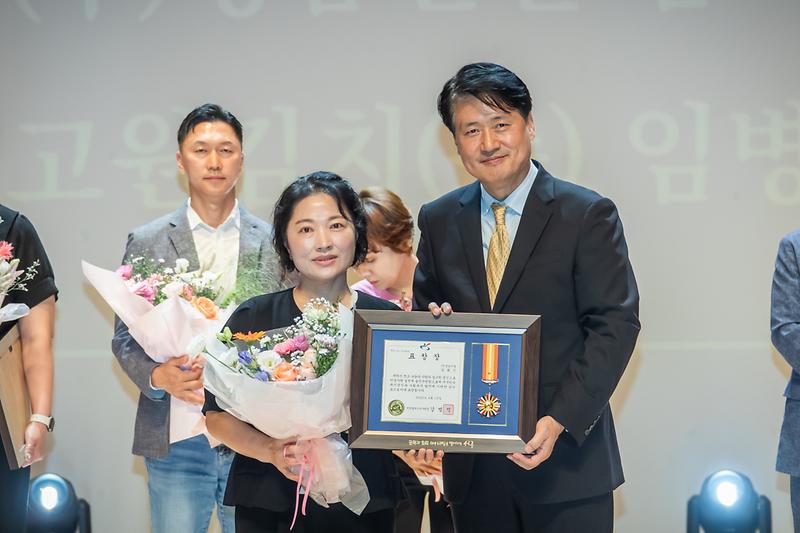 Young-6160.jpg 이미지