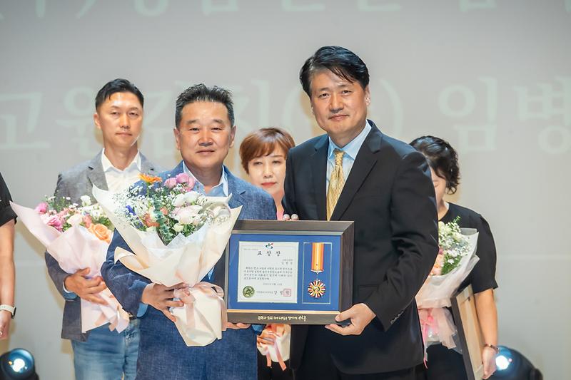 Young-6172.jpg 이미지