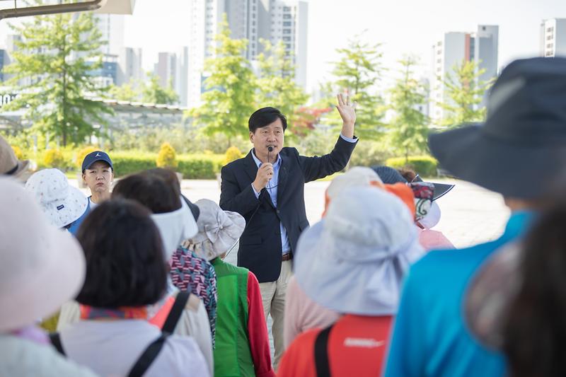 Young-6357.jpg 이미지