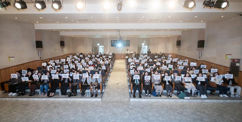 Young-6412.jpg 이미지