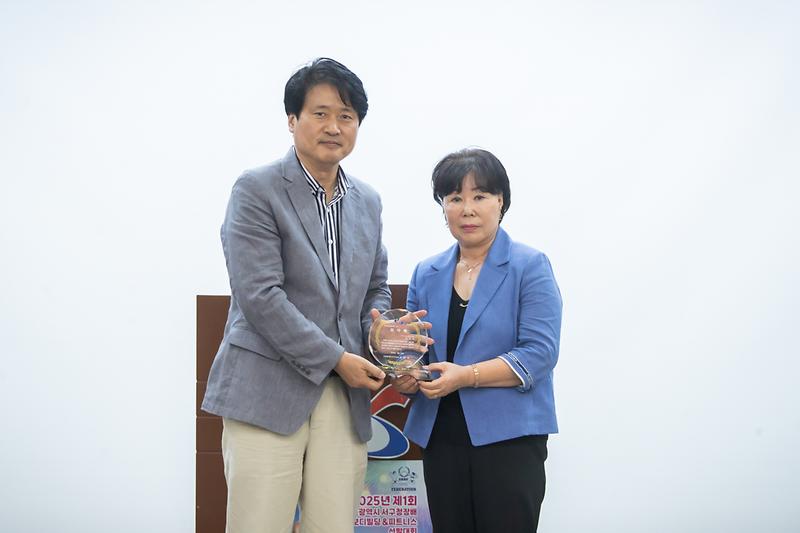 Young-6665.jpg 이미지