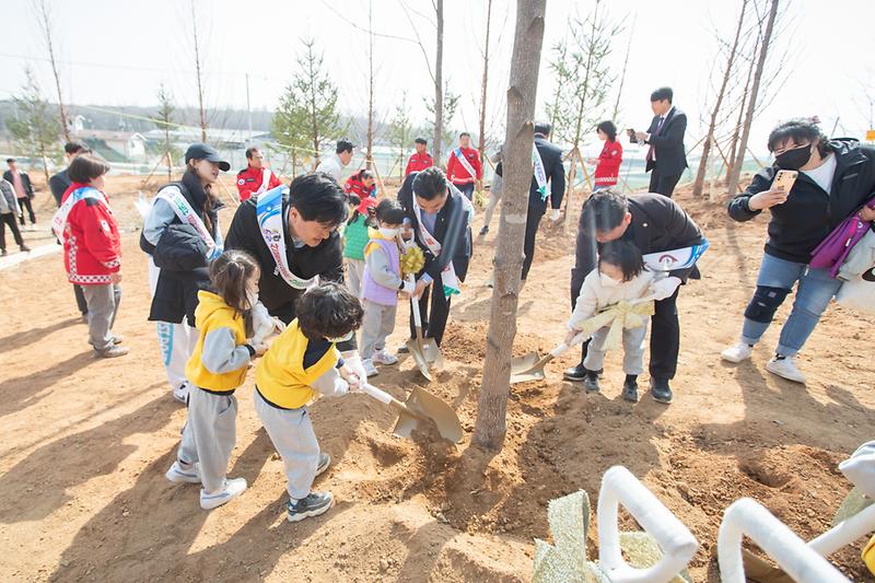 Young-7105.jpg 이미지