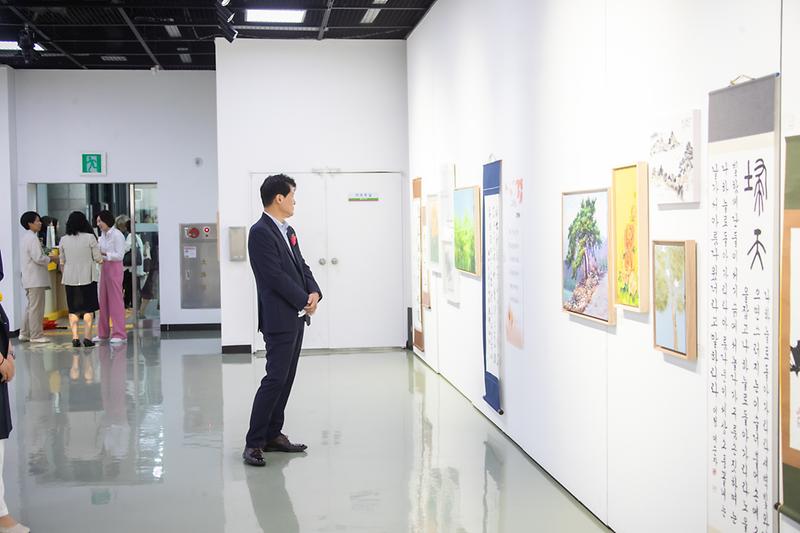 Young-7190.jpg 이미지