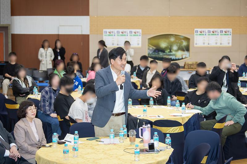 Young-7592.jpg 이미지