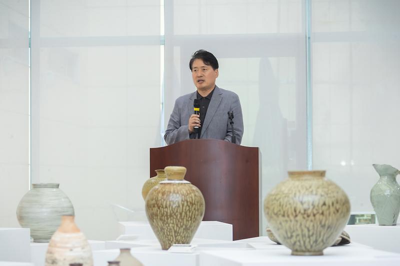 Young-7690.jpg 이미지