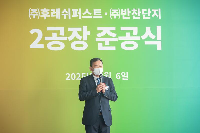 Young-7778.jpg 이미지