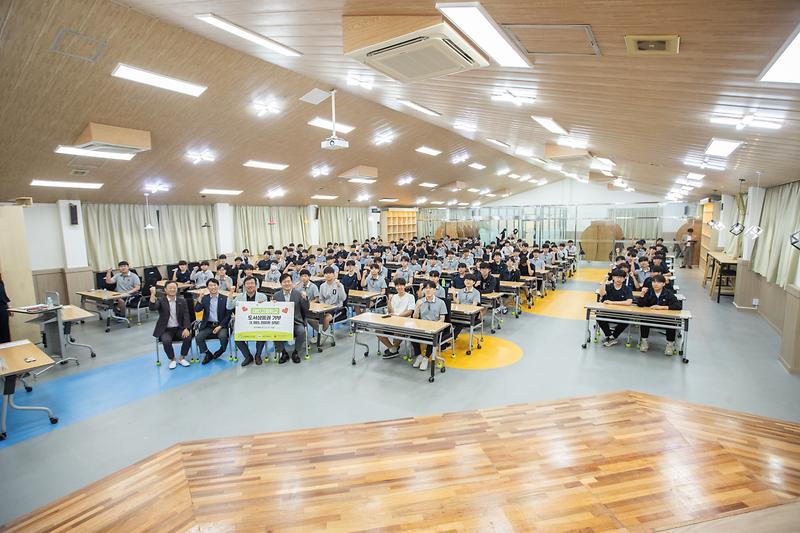 Young-7936.jpg 이미지