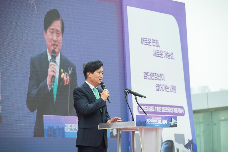 Young-7963.jpg 이미지