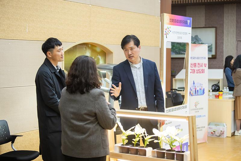 Young-8110.jpg 이미지