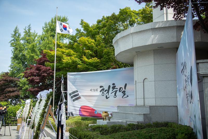 Young-8143.jpg 이미지