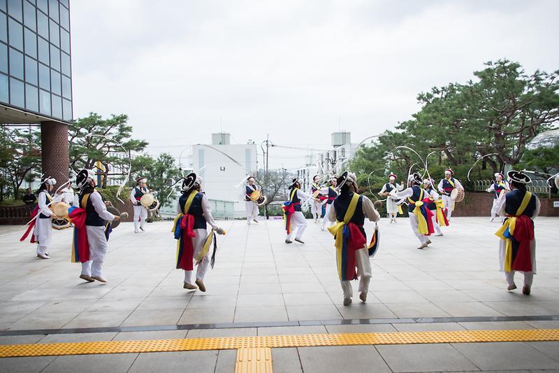 Young-8205.jpg 이미지