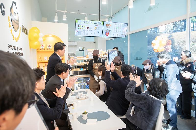 Young-8498.jpg 이미지