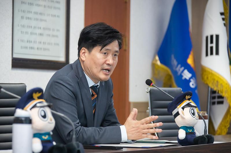 Young-8678.jpg 이미지