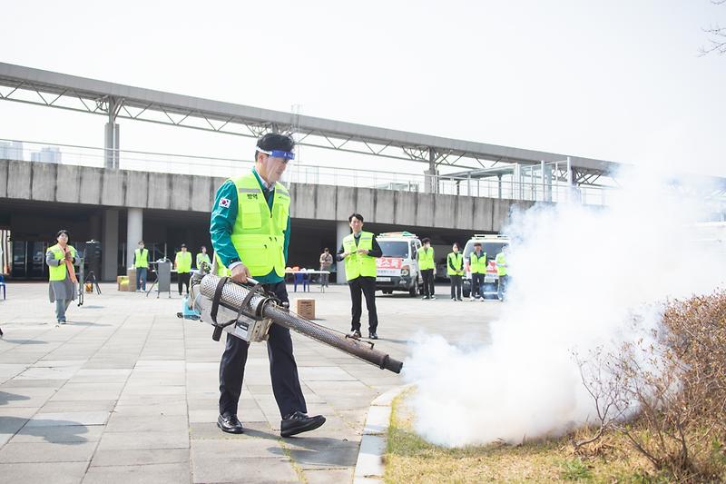 Young-8755.jpg 이미지