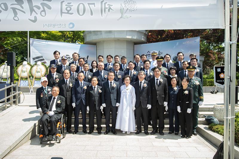 Young-8789.jpg 이미지