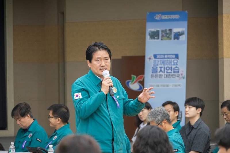 Young-9055.jpg 이미지