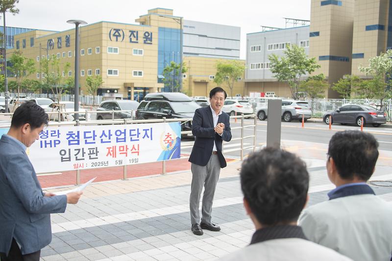 Young-9619.jpg 이미지