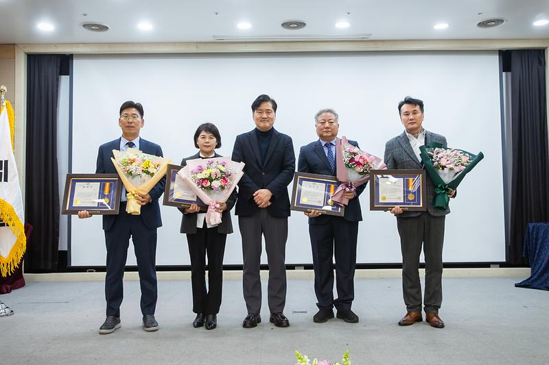 Young-9655.jpg 이미지