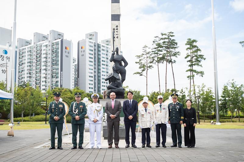 Young-9733.jpg 이미지