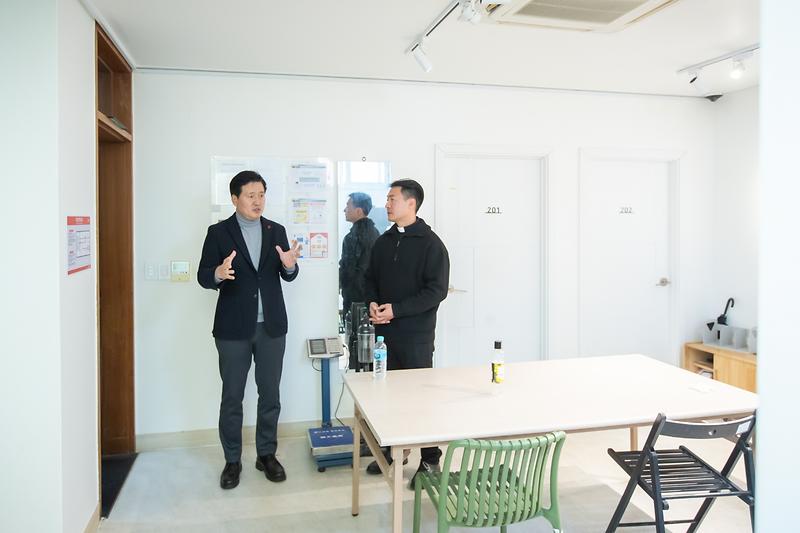 Young-5214.jpg 이미지