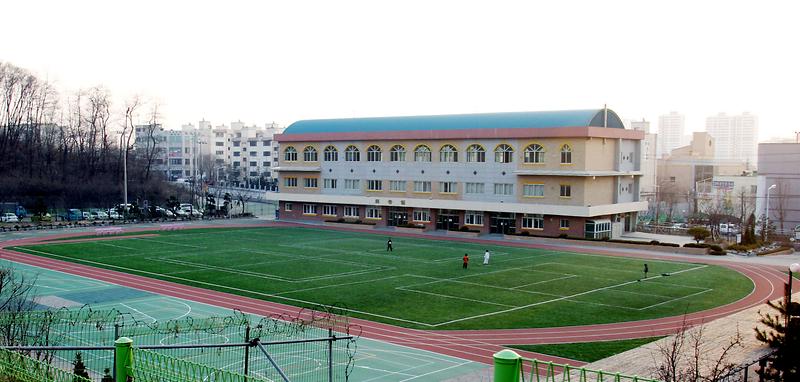 가좌여중 잔디운동장.jpg 이미지