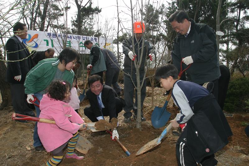 나무식재 사진3.JPG 이미지