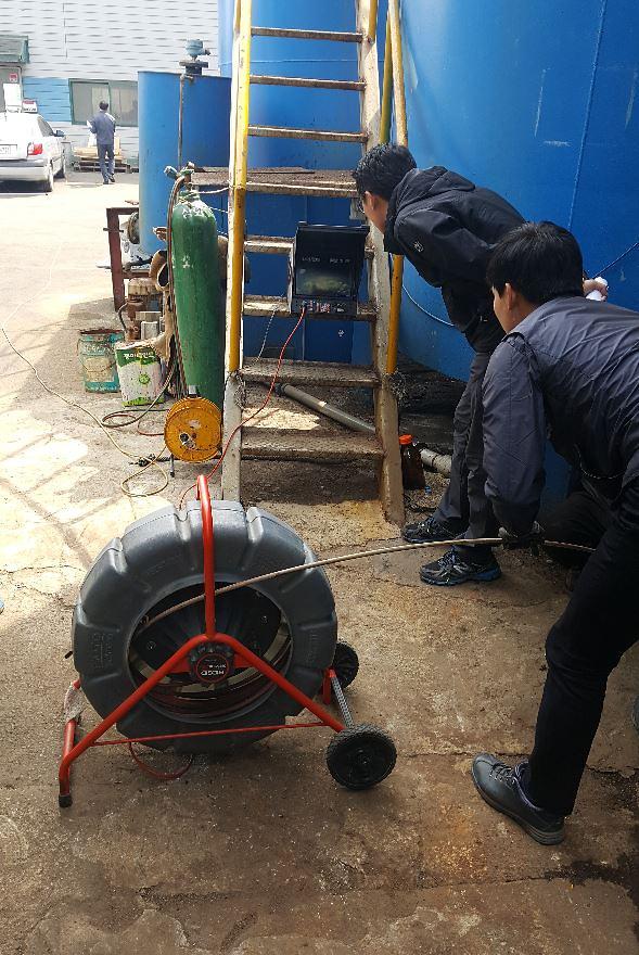 1_내시경카메라를_활용한_폐수비밀배출구_점검.jpg 이미지