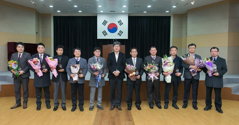 2017_하반기_자랑스러운_서구_기업인상_시상___.jpg 이미지