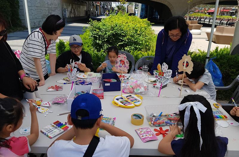 청초랑_북카페『제2회_북적북적_도서나눔_한마당』행사_개최_(3).jpg 이미지