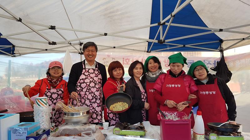 가정2동_지역사회보장협의체_사랑의_바자회_개최.jpg 이미지