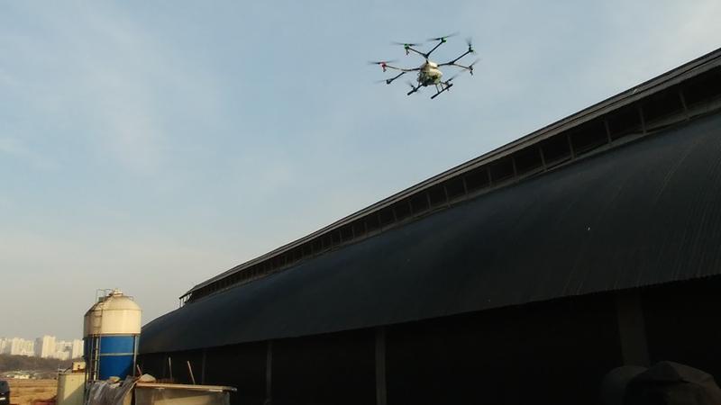 서구,_구제역·AI_예방을_위한_대규모_사육농가에_항공방제_등_총력.jpg 이미지