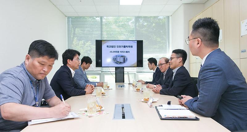 1서구,_작은_목소리에_더_귀_기울이겠다2.jpg 이미지