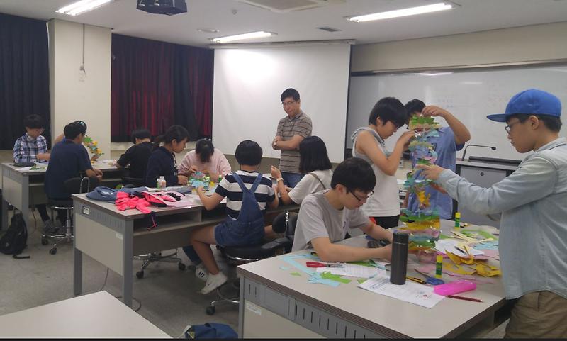 2017_초중학생을_위한_영재교육_운영_사진.jpg 이미지