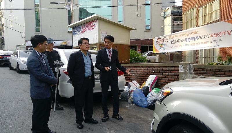 2서구_변주영_부구청장,_적극적인_현장행정_펼쳐_(1).jpg 이미지