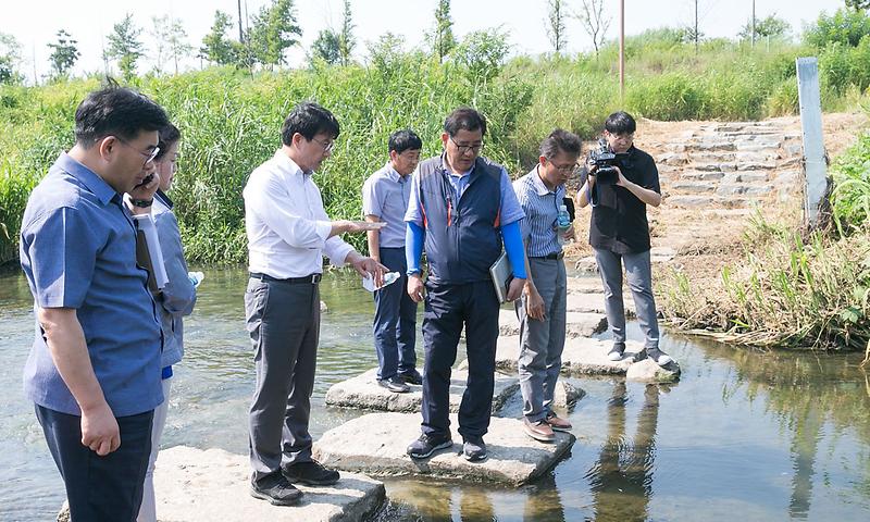 2서구,_청라국제도시_악취_해결_긴급회의_개최1.jpg 이미지