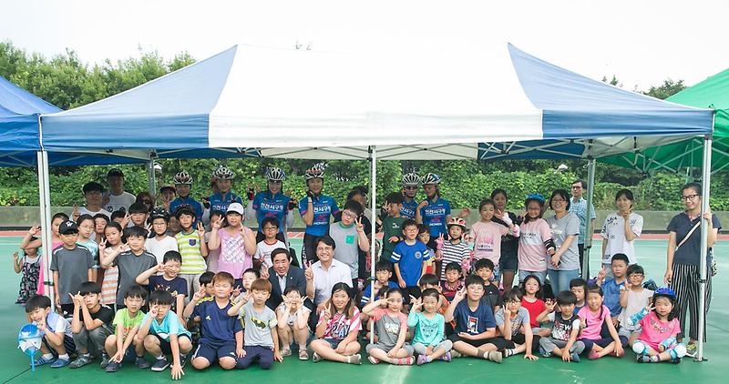 2서구,_유·청소년_방학특강_롤러_교실_개강식1.jpg 이미지