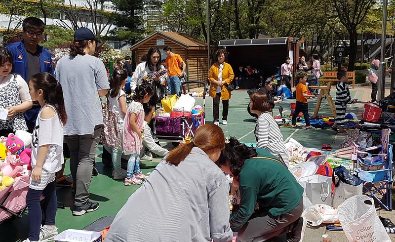 3서구,_가좌동_2018_봄_‘초록장터’_대성황.jpg 이미지