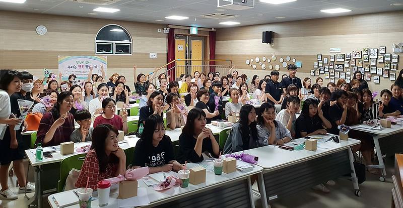 4서구_지역사회보장협의체,_‘당신이_있어_우리는_행복했습니다’_사업진행.jpg 이미지