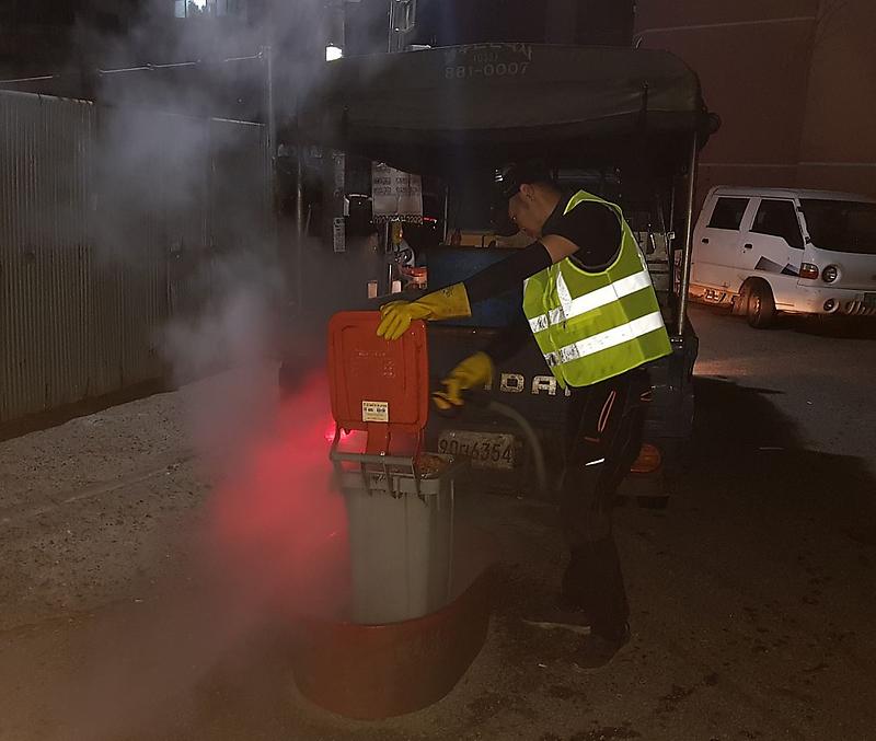 5클린서구,_음식물전용수거용기_세척사업_큰_호응.jpg 이미지