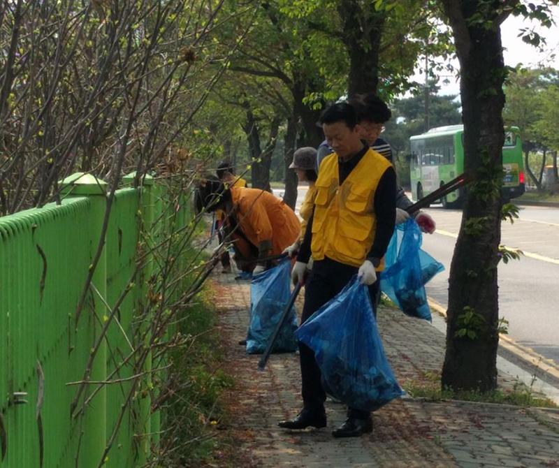5서구,_검암경서동_주민자치위원회_환경정비_실시.jpg 이미지