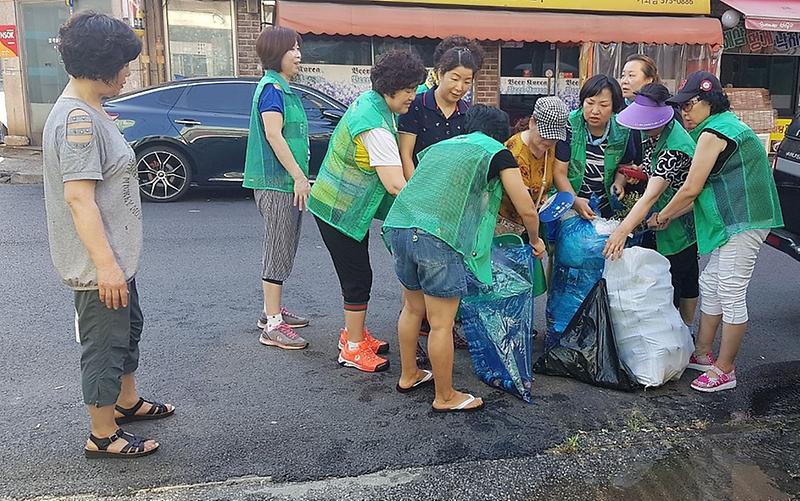6서구_가좌3동_새마을부녀회,_관내_환경정비_실시.jpg 이미지