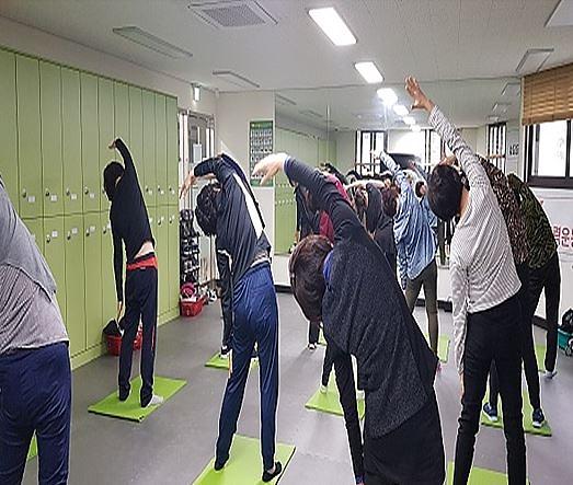 7서구_검단건강생활지원센터,_근력강화운동교실_운영_(1).jpg 이미지