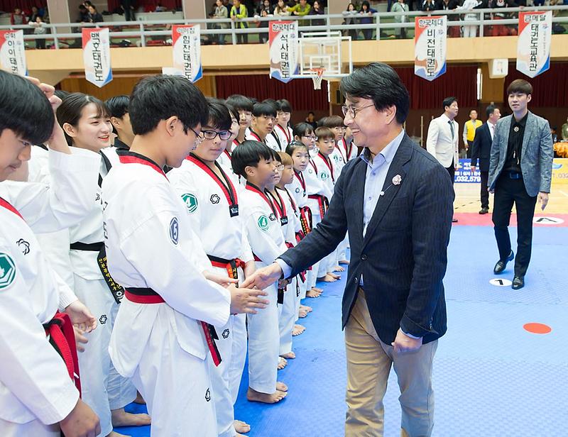 8제23회_인천광역시_서구청장배_태권도대회_성료_(2).jpg 이미지