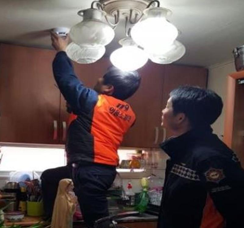 서구,_화재_취약계층_생활안전을_위한_단독경보형_감지기_설치사업_추진.jpg 이미지