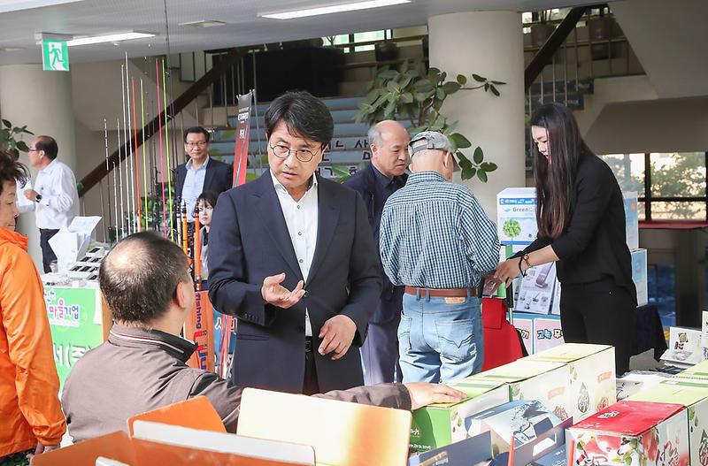 2서구,_‘사회적경제기업_제품_판매·전시전’_개최_(2).jpg 이미지