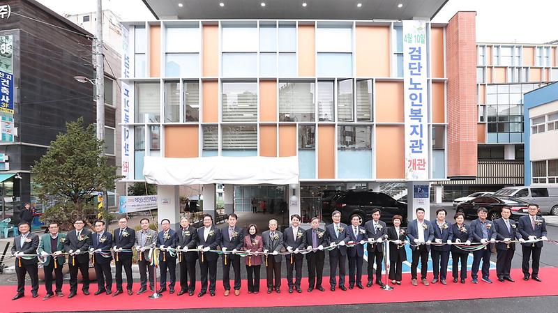 2서구,_어르신들의_여유로운_노후_책임진다1_(1).jpg 이미지