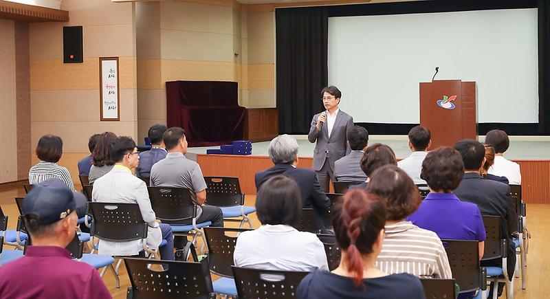 2서구,_풀뿌리_민주주의_실현․․․‘주민자치회_발대’_(2).jpg 이미지