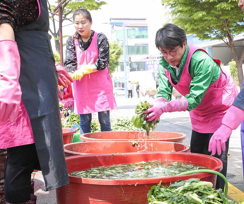3열무김치로_따뜻한_사랑을_전해요_(2).jpg 이미지