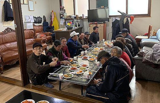 4가좌3동_바르게살기위원회,_정월대보름맞이_어르신_점심_대접.jpg 이미지